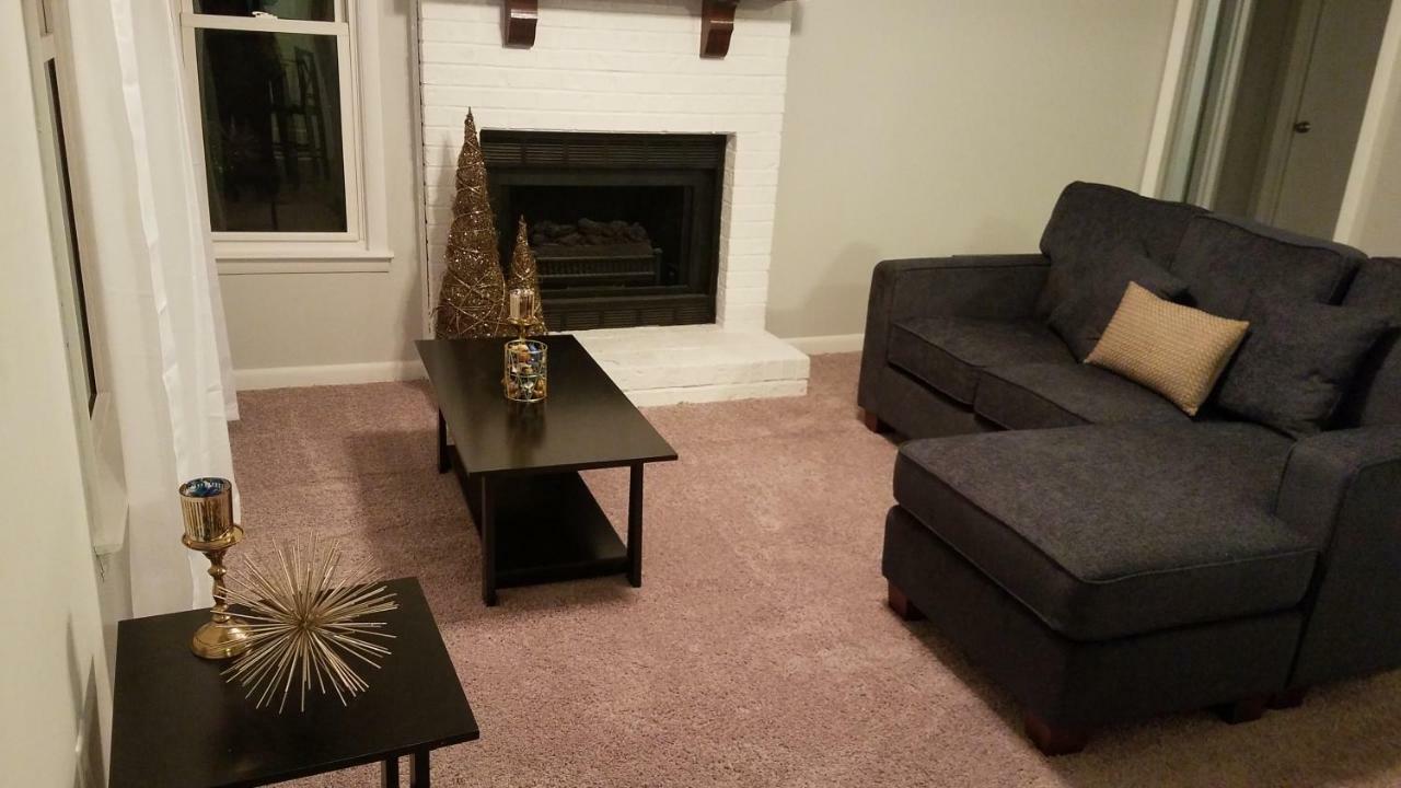 Cozy Cottage Feel, 5 Mins From Ft. Bragg Fayetteville Bagian luar foto