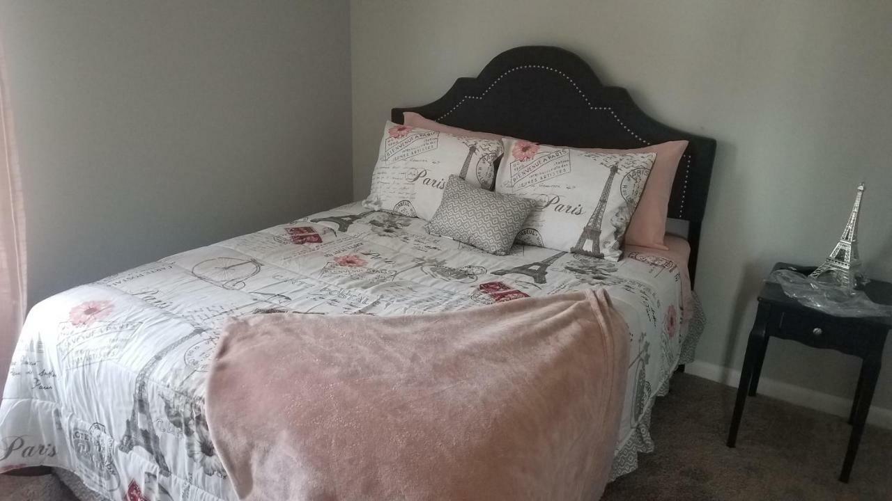 Cozy Cottage Feel, 5 Mins From Ft. Bragg Fayetteville Bagian luar foto